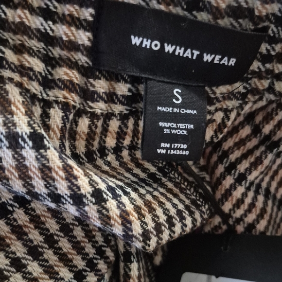 Elastic Waist Houndstooth Midi Skirt in Black and Cream - Picture 8 of 11